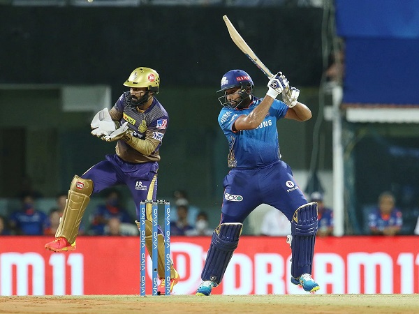 रैना को छोड़ा पीछे