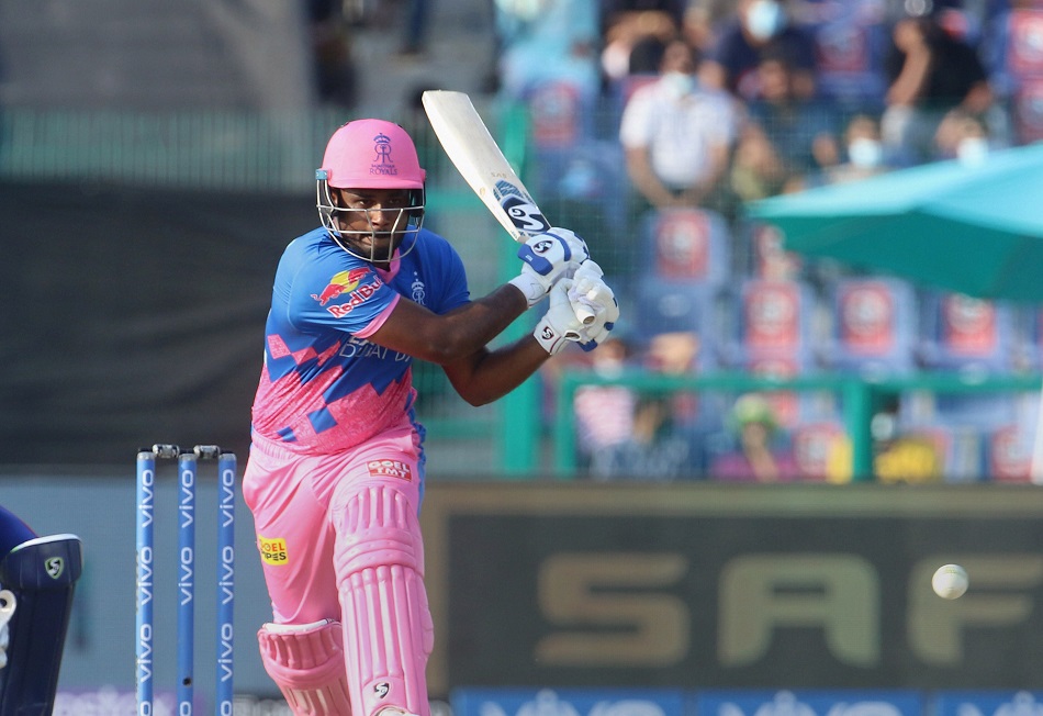 IPL 2021: इस बार रन बनाकर चर्चाओं में हैं संजू सैमसन, गायकवाड़ रह गए 1 रन पीछे