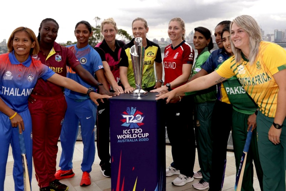 'महिला क्रिकेट से होती है शरीर की नुमाइश', तालिबान ने अफगानिस्तान की टीम पर लगाया बैन