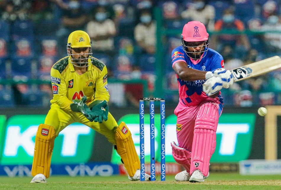 IPL 2021: Chennai Super Kings skippper MS Dhoni gives an autograph bat to Yashasvi Jaiswal