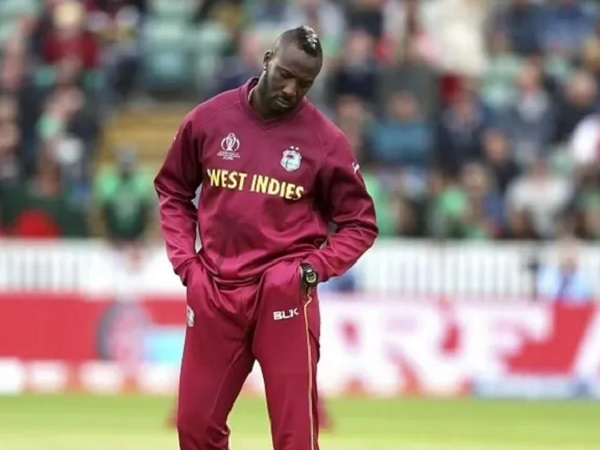 बिना गेंद खेले यूं हुए आउट