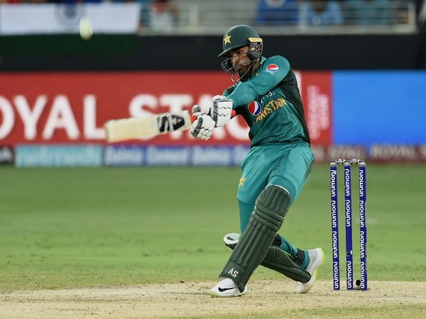 3. शोएब मलिक