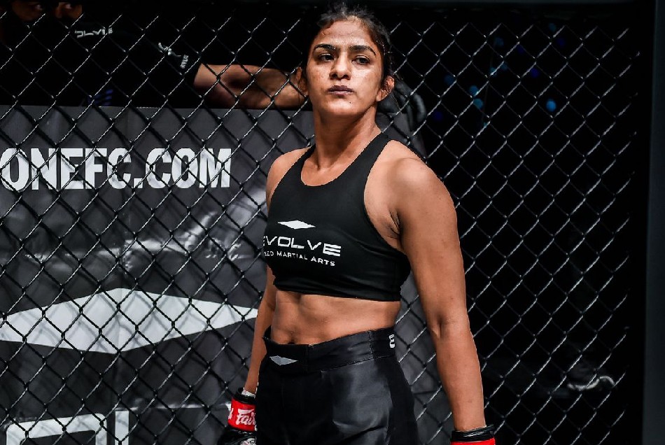 सबसे बड़े महिला MMA सेमीफाइनल में जापानी रेसलर से भिड़ने को तैयार ऋतु फोगाट, मैच से पहले जानें क्या कहा