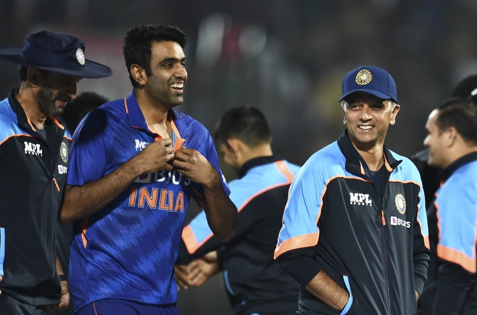 Ravichandran Ashwin feels Rahul Dravid needs to some space before judged as a coach