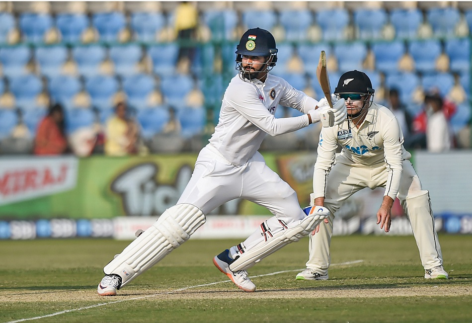 Shreyas Iyer debut test century, only 3rd india to achieve this feat vs New Zealand