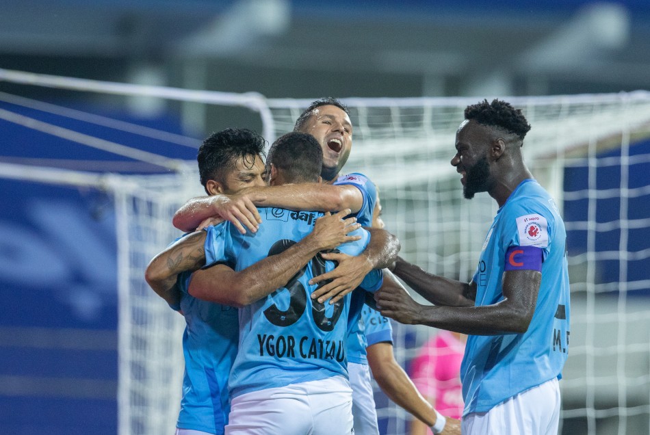 ISL 2021-22: डिफेंडिंग चैम्पियन की तरह मुंबई सिटी ने किया आगाज, गोवा को 3-0 से हराया
