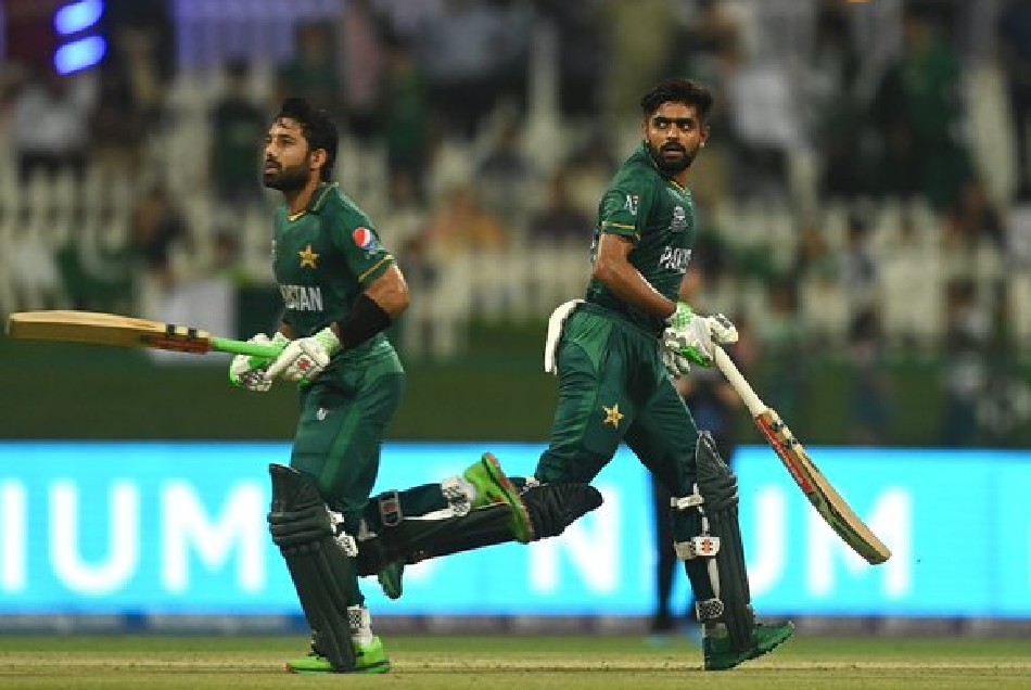 इस साल टूर कैंसिल करने के बाद इंग्लैंड ने पाकिस्तान को दिया तोहफा, 2022 में खेले जाएंगे 7 T20I