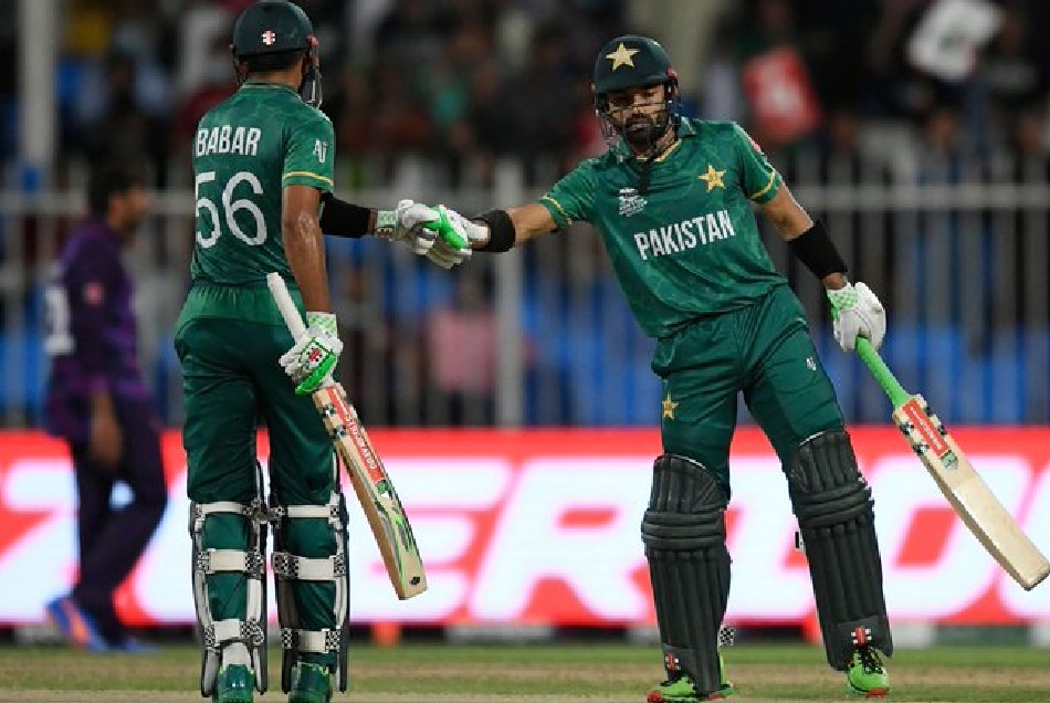 PAK vs SCT: क्रिस गेल को पीछे छोड़ आगे निकले मोहम्मद रिजवान, नाम किया बड़ा विश्व रिकॉर्ड