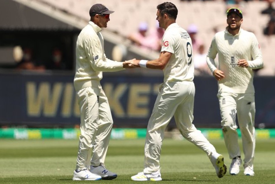 Ashes 2021-22: मेलबर्न में जेम्स एंडरसन ने लगाया विकेटों का चौका, नाम किये कई सारे रिकॉर्ड