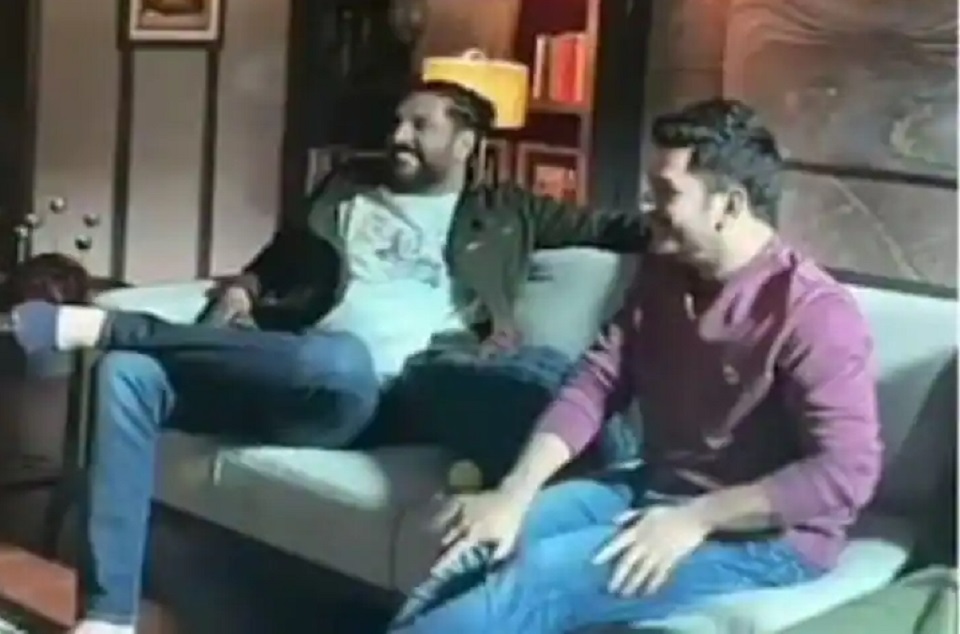 धोनी और युवराज सालों बाद फिर दिखे एक साथ, वायरल हुई तस्वीर