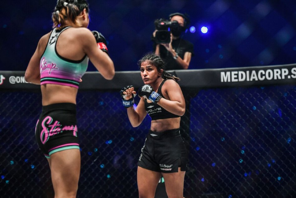 'खत्म नहीं हुआ है करियर', महिला MMA चैम्पियनशिप में मिली हार पर ऋतु फोगाट ने तोड़ी चुप्पी