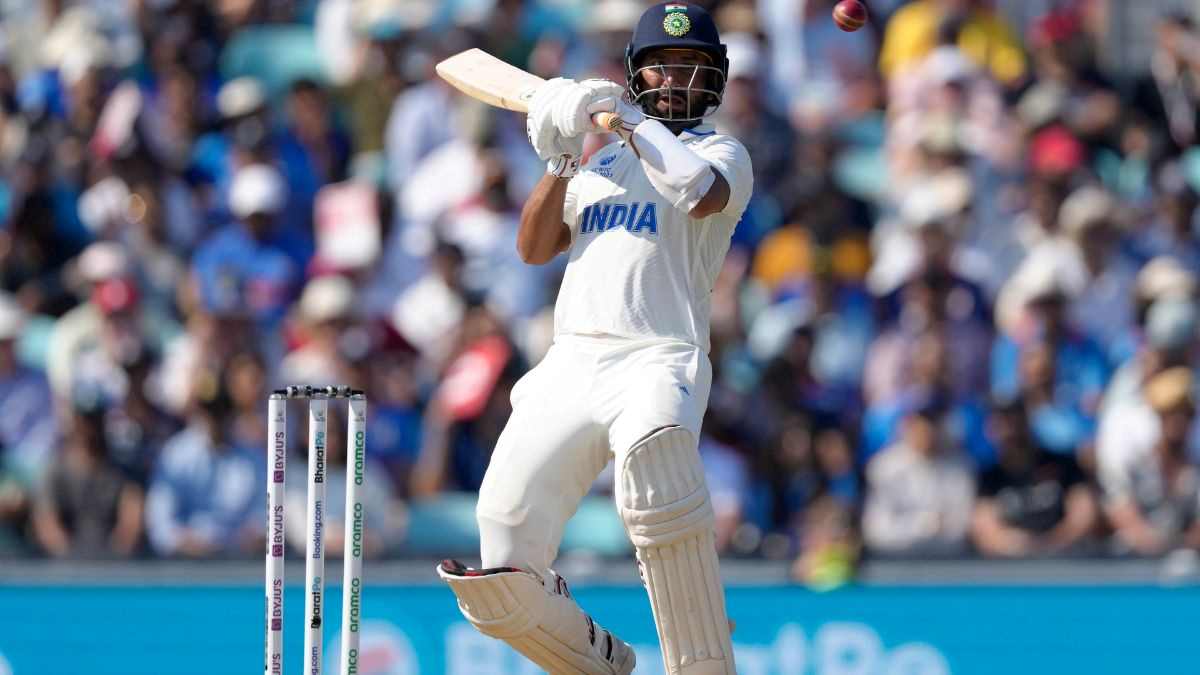 'पुजारा ने काउंटी में कमजोर गेंदबाजों को पीटा था,' पाकिस्तान के पूर्व खिलाड़ी ने मारा ताना