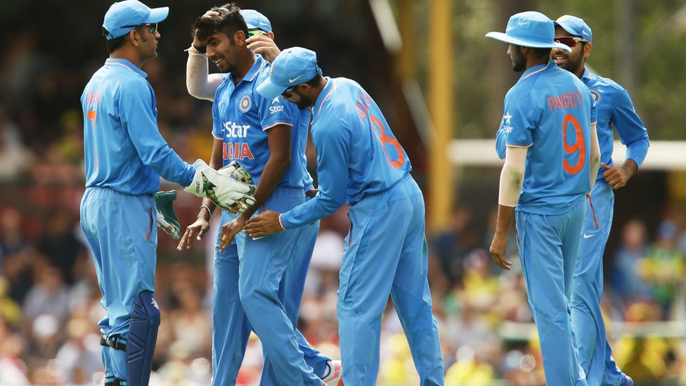 महेंद्र सिंह धोनी, जसप्रीत बुमराह, विराट कोहली, मनीष पांडे, रोहित शर्मा