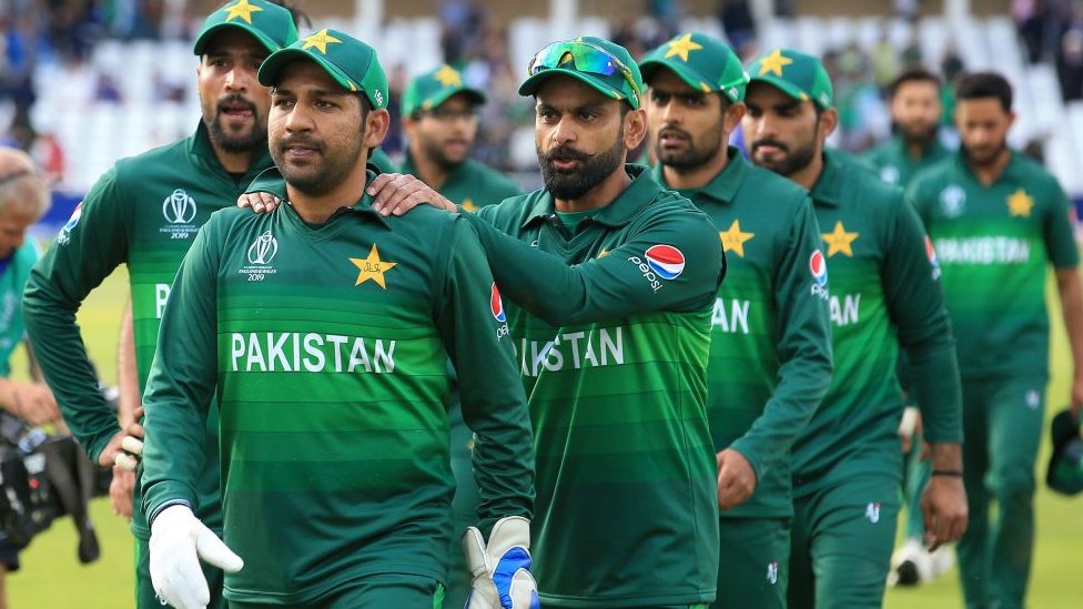 कहीं इंज़माम-उल-हक़ से दबी तो नहीं है पाकिस्तानी टीम