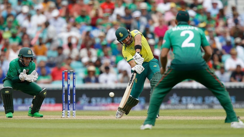 क्या टीम पर बोझ बन गए हैं बांग्लादेश के कप्तान ?