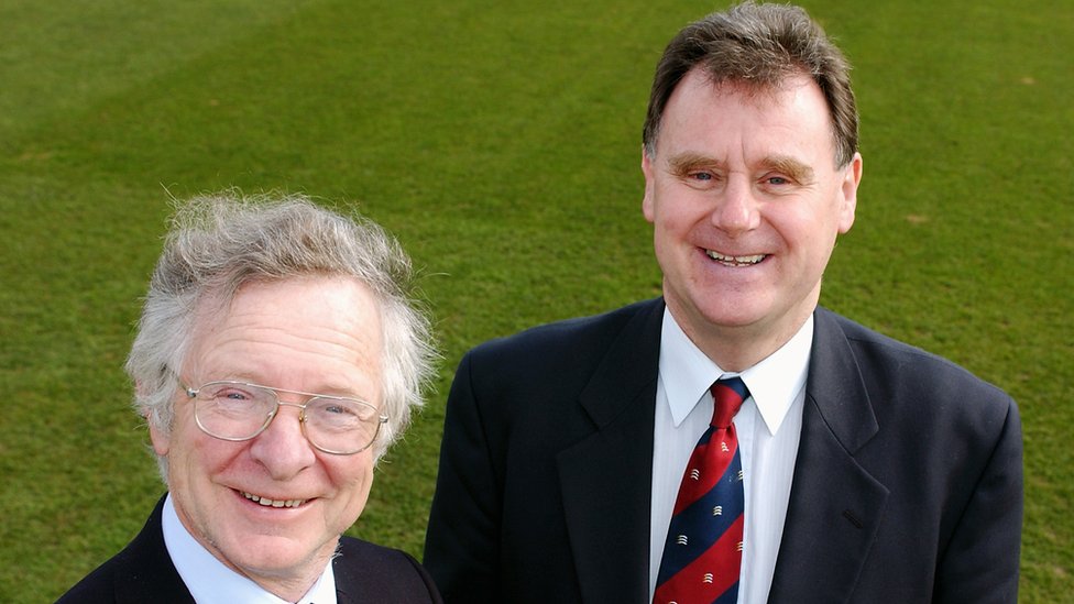 फ्रैंक डकवर्थ और टोनी लुईस